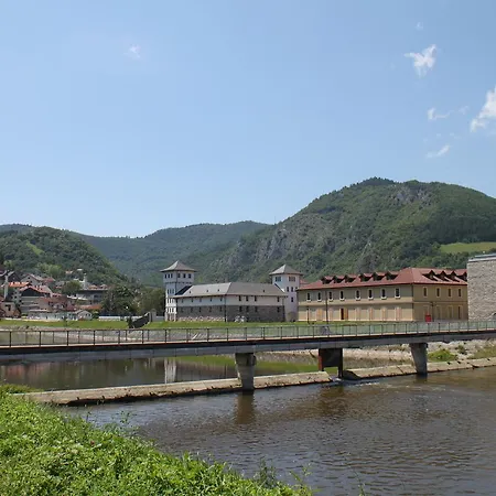 Casa de hóspedes Usce 3*